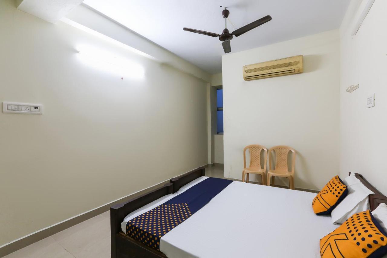 Spot On 63050 Kag Rooms Gūduvāncheri Zewnętrze zdjęcie