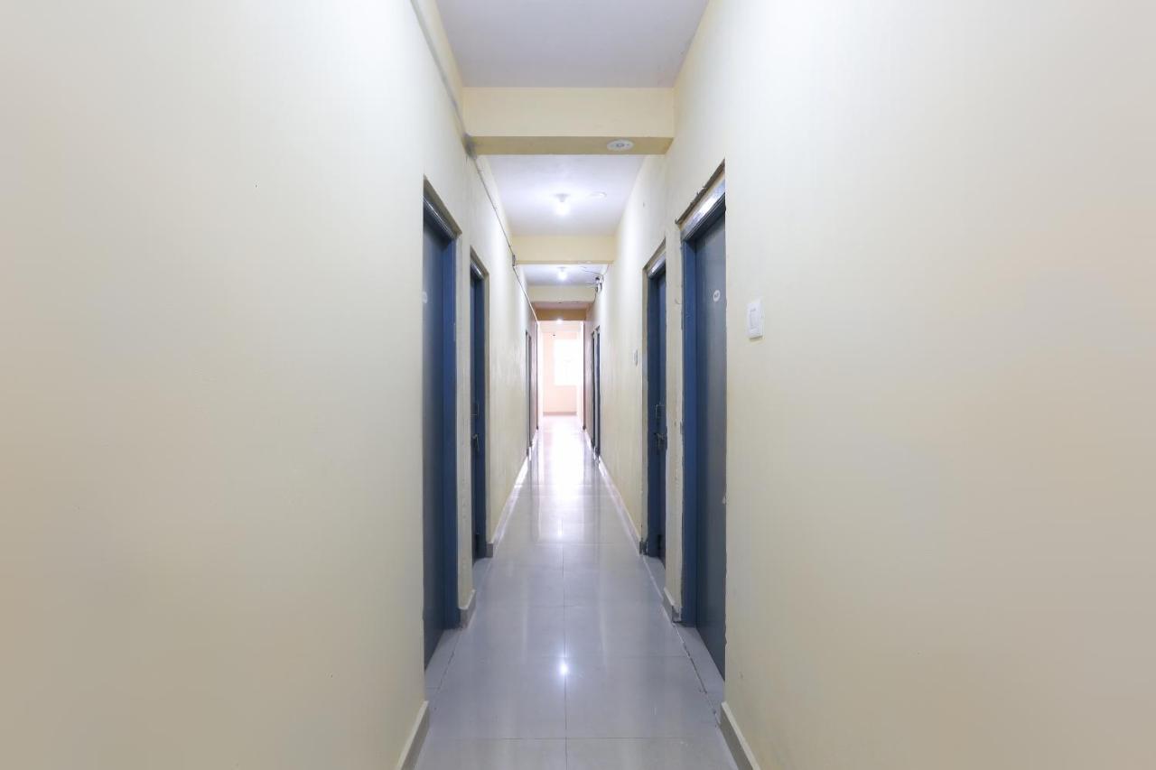 Spot On 63050 Kag Rooms Gūduvāncheri Zewnętrze zdjęcie