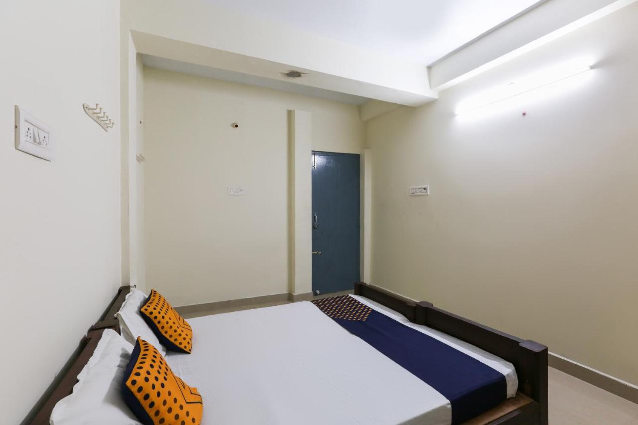 Spot On 63050 Kag Rooms Gūduvāncheri Zewnętrze zdjęcie